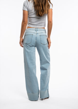 STELLA - Jean straight fit denim bleu clair au revers