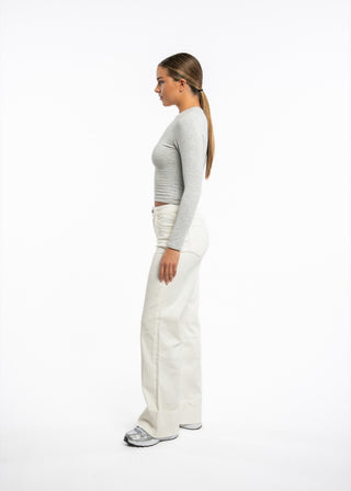 ASTRID - Wide fit jeans with a wide hem