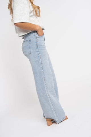 DAISY - Studded wide-leg jeans