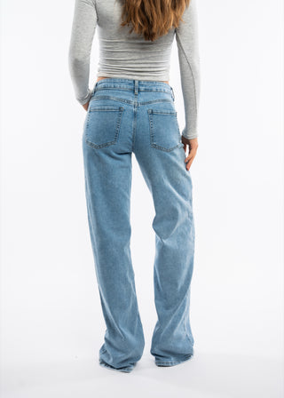 LAURA - Extra long straight-leg jeans with a mid-rise waist
