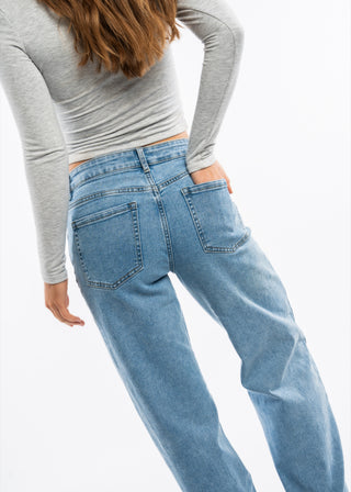 LAURA - Extra long straight-leg jeans with a mid-rise waist