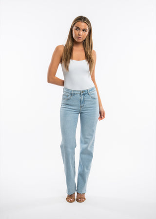 SOPHIE - Straight-leg jeans, mid-rise, raw finish